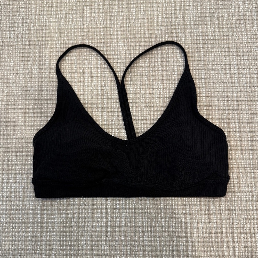 Alo Sports Bra Size M in Black